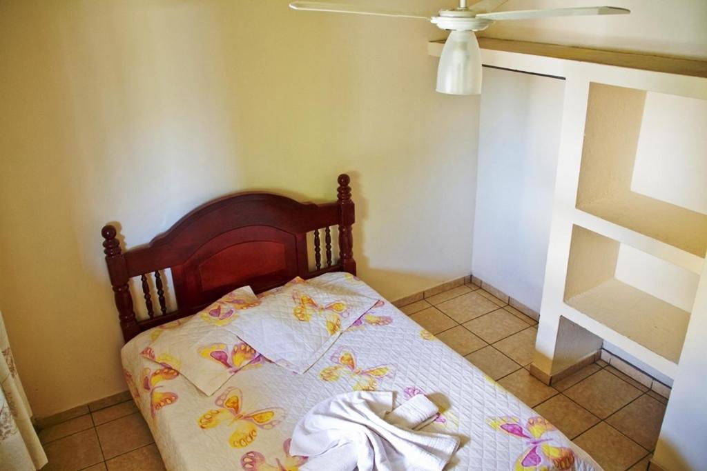 Residencial Flamingo Otel Bombinhas Oda fotoğraf