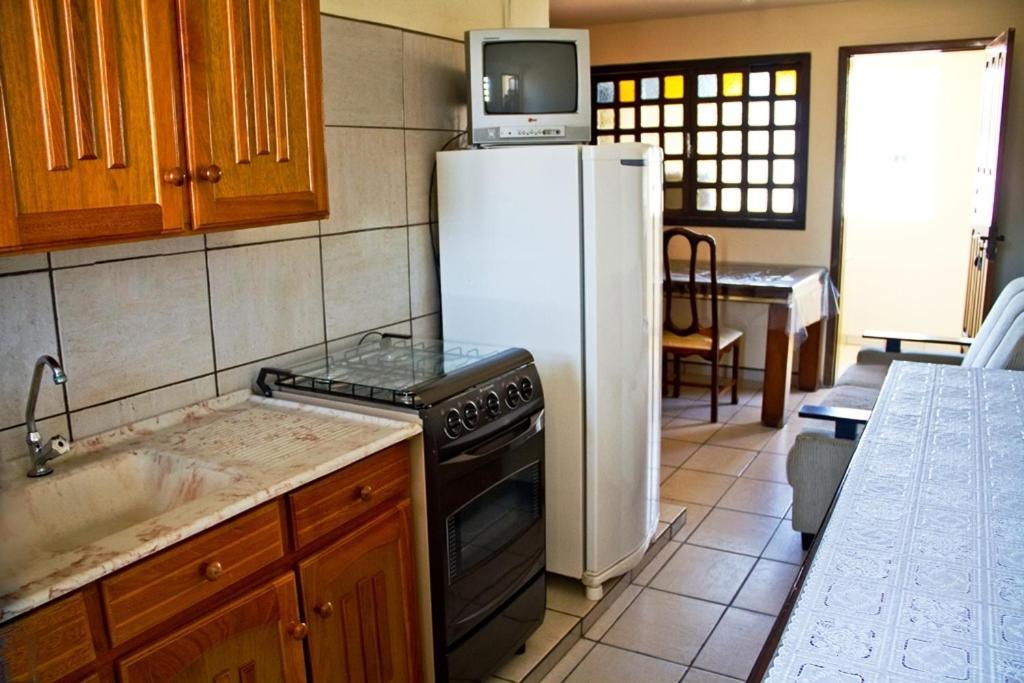 Residencial Flamingo Otel Bombinhas Oda fotoğraf